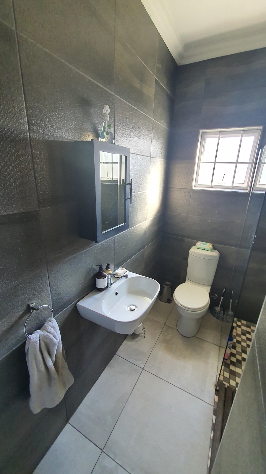 3 Bedroom Property for Sale in Mossel Bay Central Western Cape